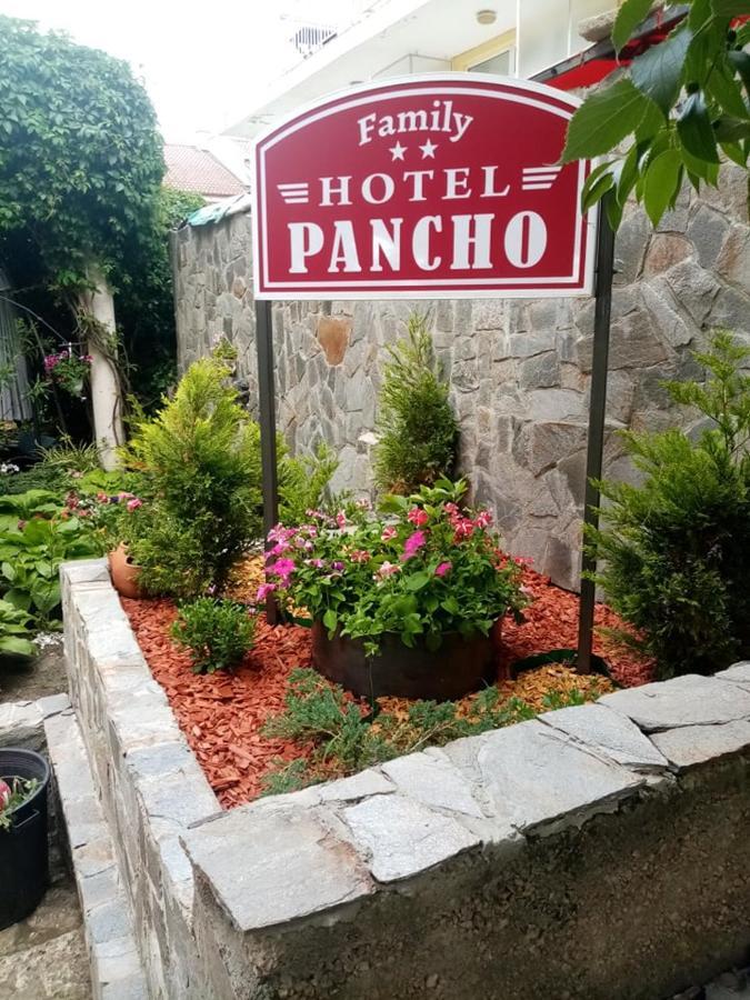Pancho Family Hotel 克兰内沃 外观 照片